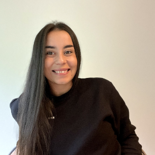 Amira Achek
